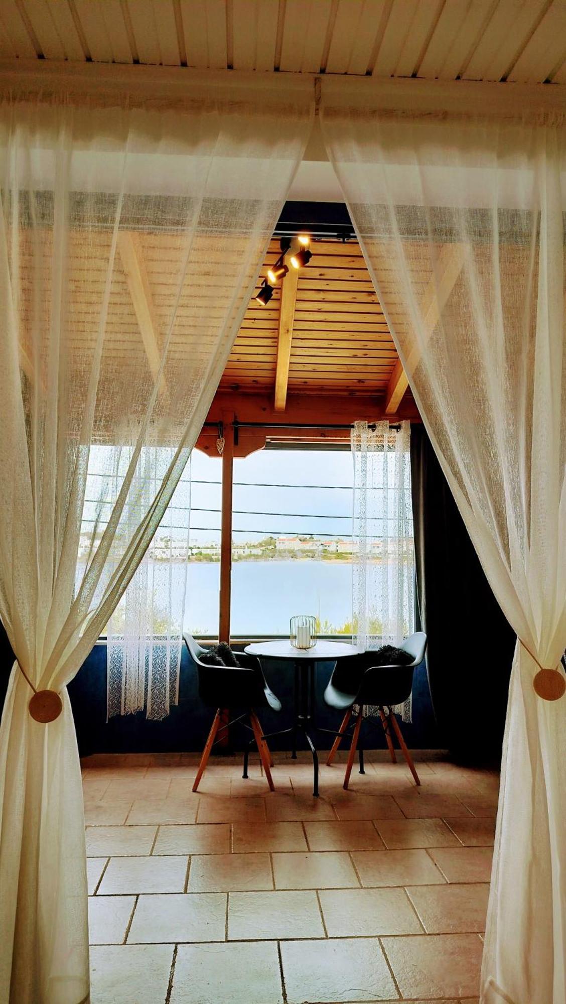 Cap Sounion Seafront Apartment - Adults Only מראה חיצוני תמונה