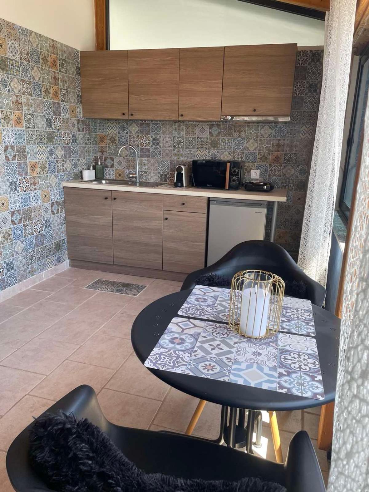 Cap Sounion Seafront Apartment - Adults Only מראה חיצוני תמונה